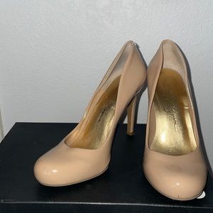 Jessica Simpson Tan heels. Size 6.5